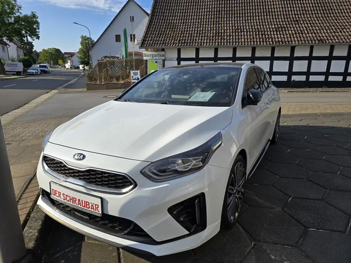 Kia ProCeed 1.4 T-GDI DCT7 OPF GT LINE